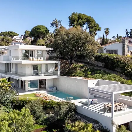 Luxury Villa Alma Pool, Garden & Parking-2